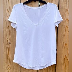 Lululemon Athletica White Love Curved-Hem V-neck T-shirt Minimalistic Size 8